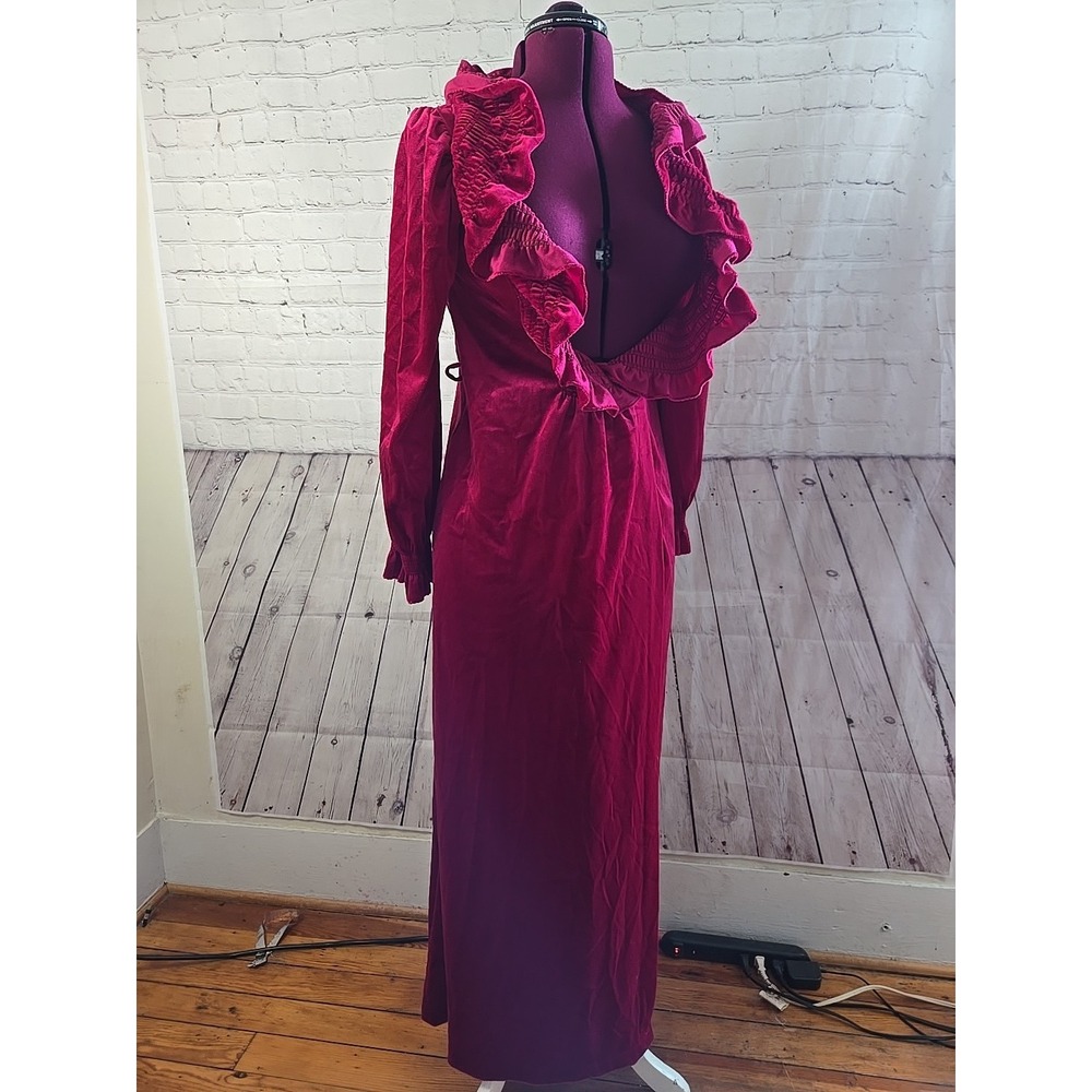 Vtg 70s Miss Elaine Long Velour Robe Burgundy Red Ruffled Old Glamour( No Sash)